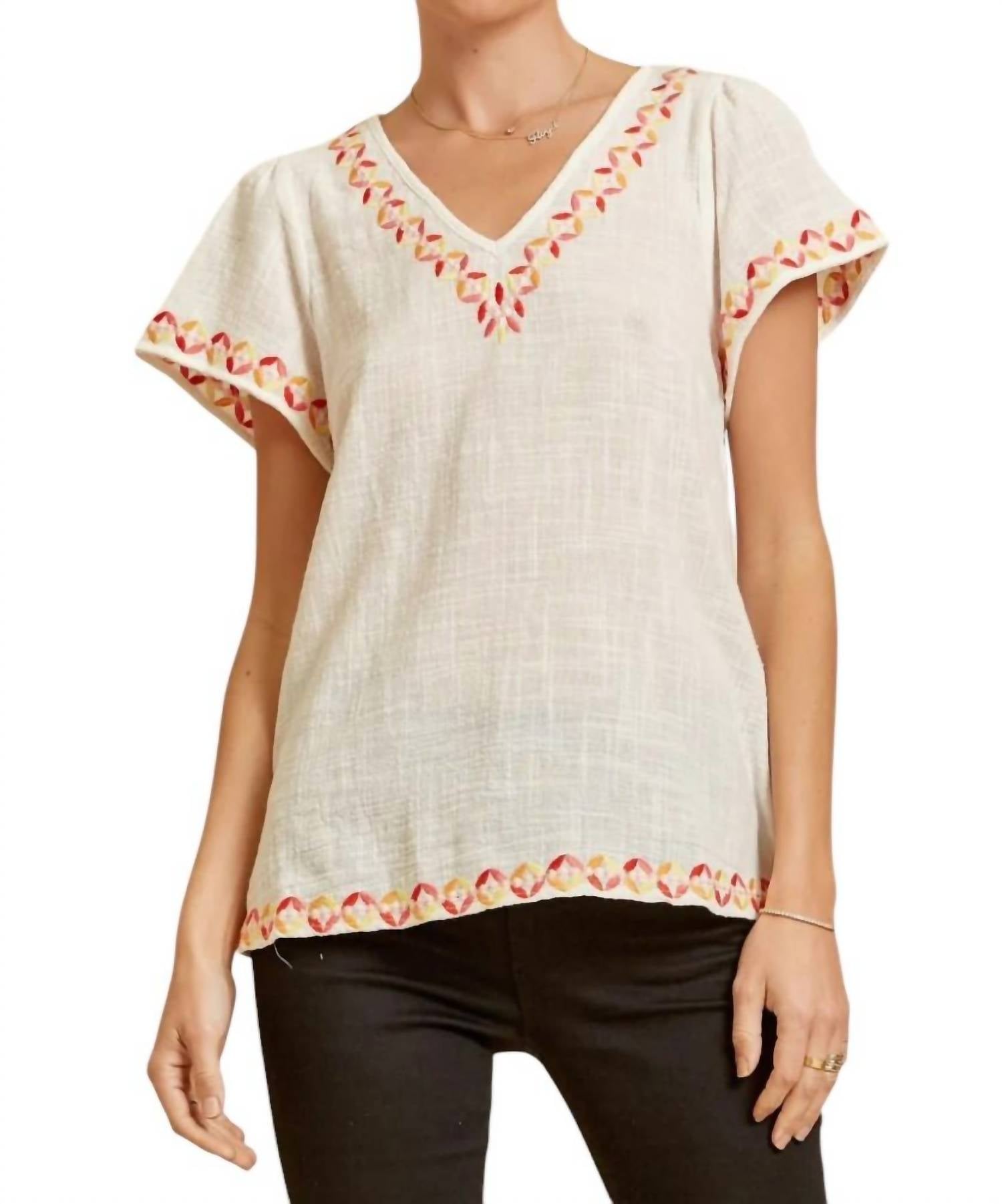 Идеальный топ Life цвета слоновой кости ANDREE BY UNIT
Идеальный топ Life цвета слоновой кости ANDREE BY UNIT