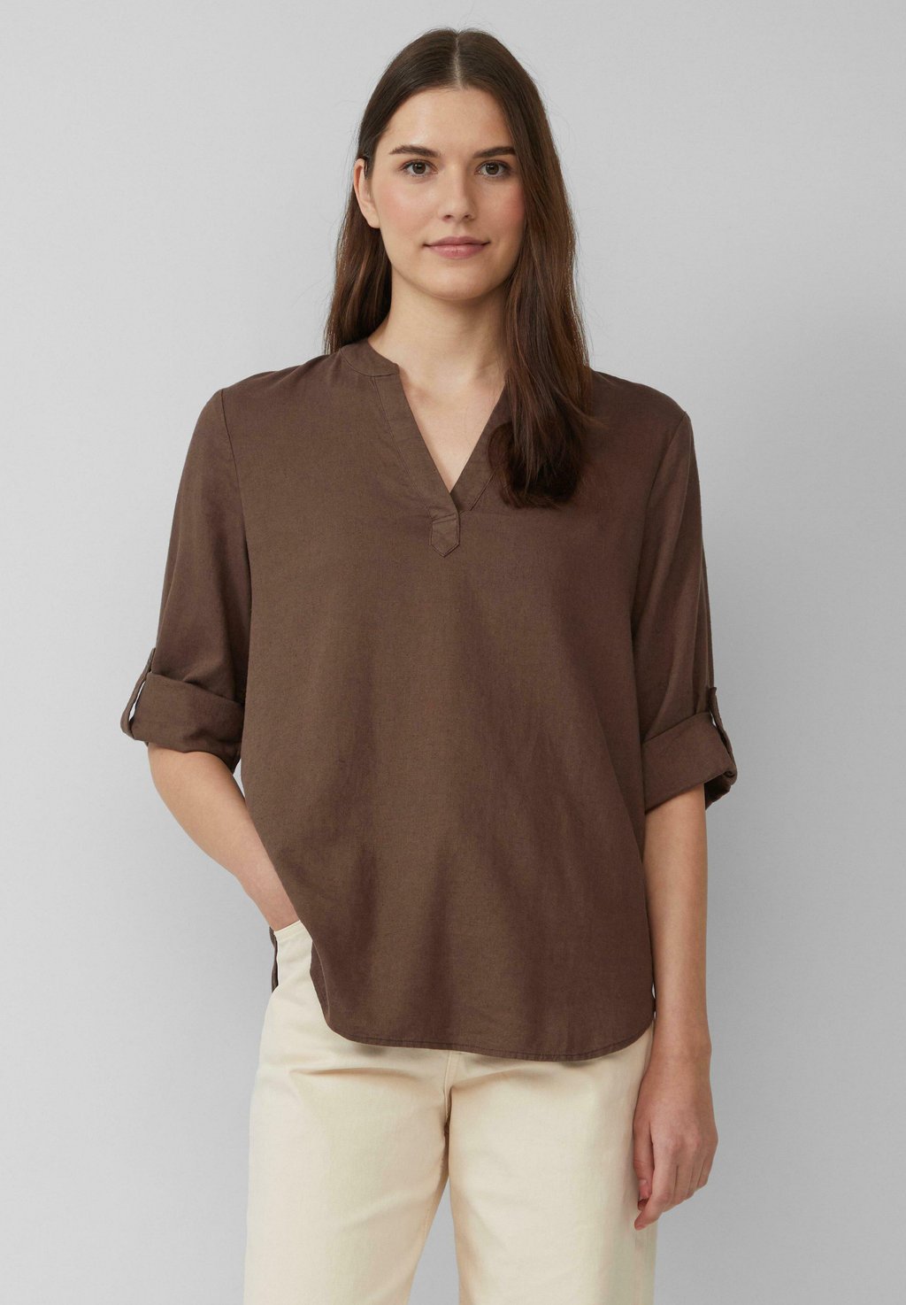 Блуза MIT 3/4-ÄRMELN s.Oliver, темно-коричневый
Блуза MIT 3/4-ÄRMELN s.Oliver, темно-коричневый
