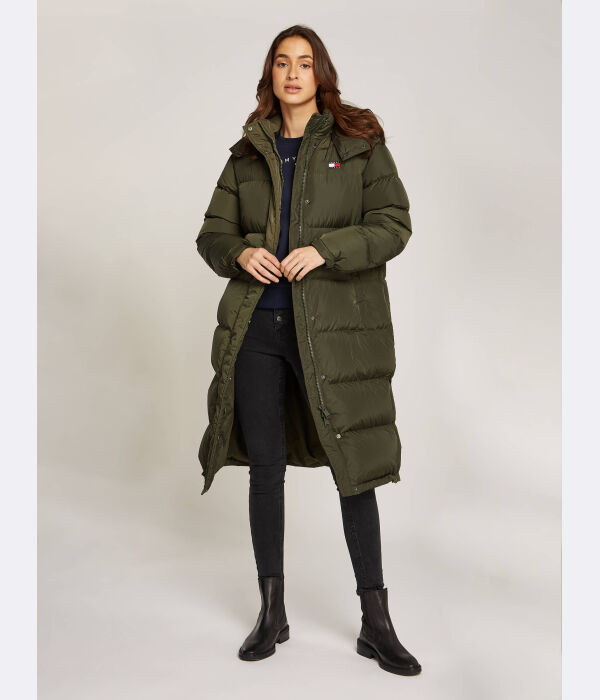 Пуховик женский Tommy Jeans длинный теплый, зеленый 
Пуховик женский Tommy Jeans длинный теплый, зеленый