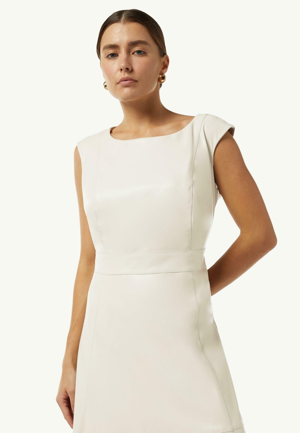 Повседневное платье MIT DEKORATIVEN TEILUNGSNÄHTEN comma, песочный
Повседневное платье MIT DEKORATIVEN TEILUNGSNÄHTEN comma, песочный