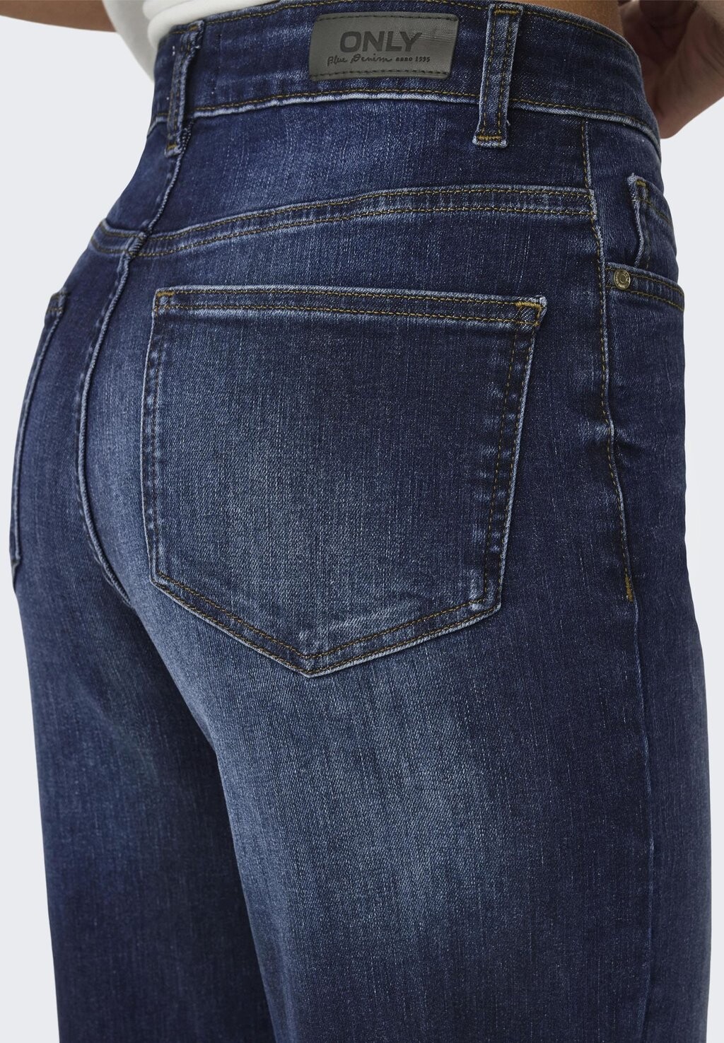 Джинсы прямого кроя MADISON BLUSH HW WIDE TAI081 NOOS ONLY, темно-синий деним
Джинсы прямого кроя MADISON BLUSH HW WIDE TAI081 NOOS ONLY, темно-синий деним