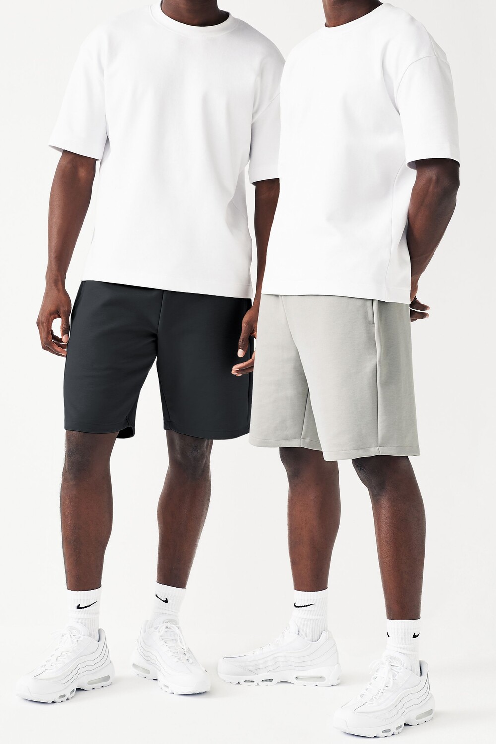 Трикотажные шорты с карманами на молнии Next, черный
Трикотажные шорты с карманами на молнии Next, черный