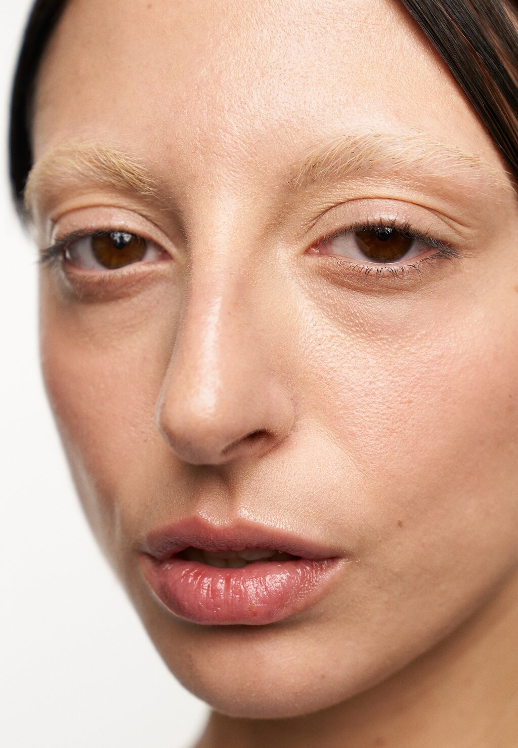 Бальзам для губ EIGHT HOUR INTENSIVE LIP REPAIR BALM Elizabeth Arden
Бальзам для губ EIGHT HOUR INTENSIVE LIP REPAIR BALM Elizabeth Arden