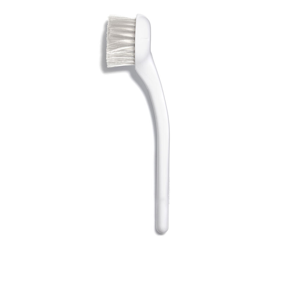 Кисть для лица Brosse douce visage et cou Sisley, 1 шт
Кисть для лица Brosse douce visage et cou Sisley, 1 шт