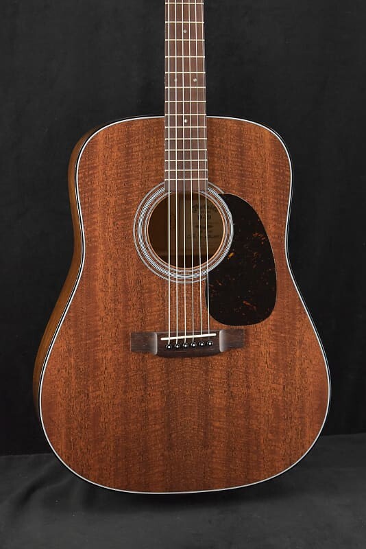 Акустическая гитара Martin D-19 190th Anniversary Adirondack/Mahogany
Акустическая гитара Martin D-19 190th Anniversary Adirondack/Mahogany