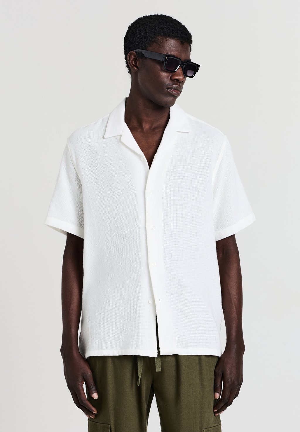 Рубашка BOWLING UNITA Calliope, кремовый
Рубашка BOWLING UNITA Calliope, кремовый