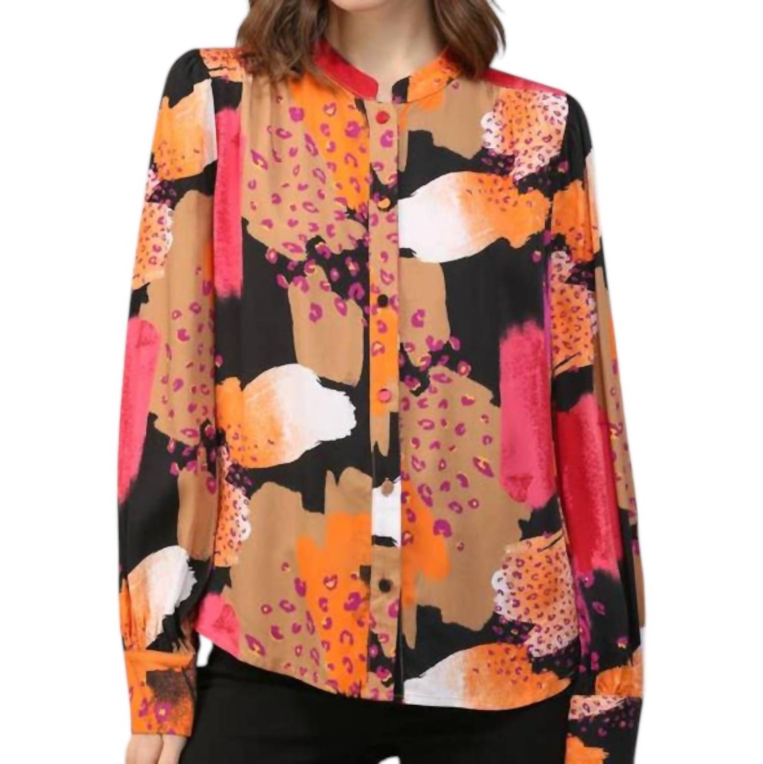 Черная многоцветная сатиновая рубашка с абстрактным принтом на пуговицах из вискозы FATE
Черная многоцветная сатиновая рубашка с абстрактным принтом на пуговицах из вискозы FATE