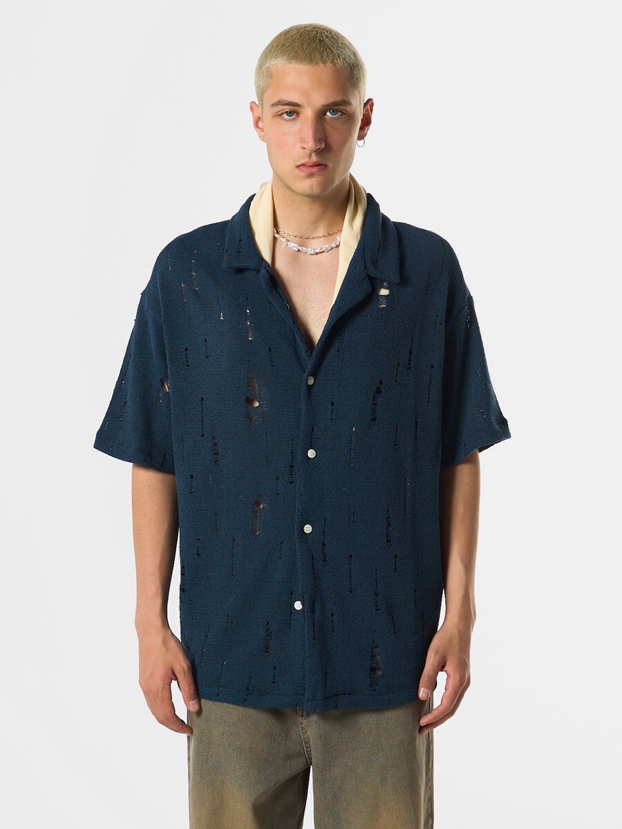 Удобная рубашка на пуговицах VAMOS CLO, темно-синий
Удобная рубашка на пуговицах VAMOS CLO, темно-синий