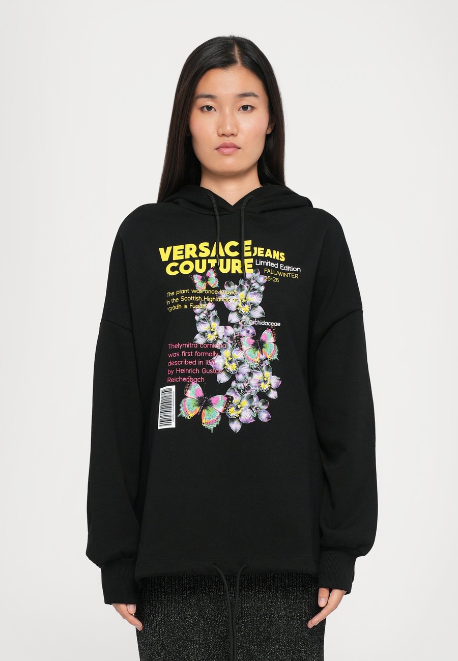 Толстовка Versace Jeans Couture Sweatshirt, Black
Толстовка Versace Jeans Couture Sweatshirt, Black