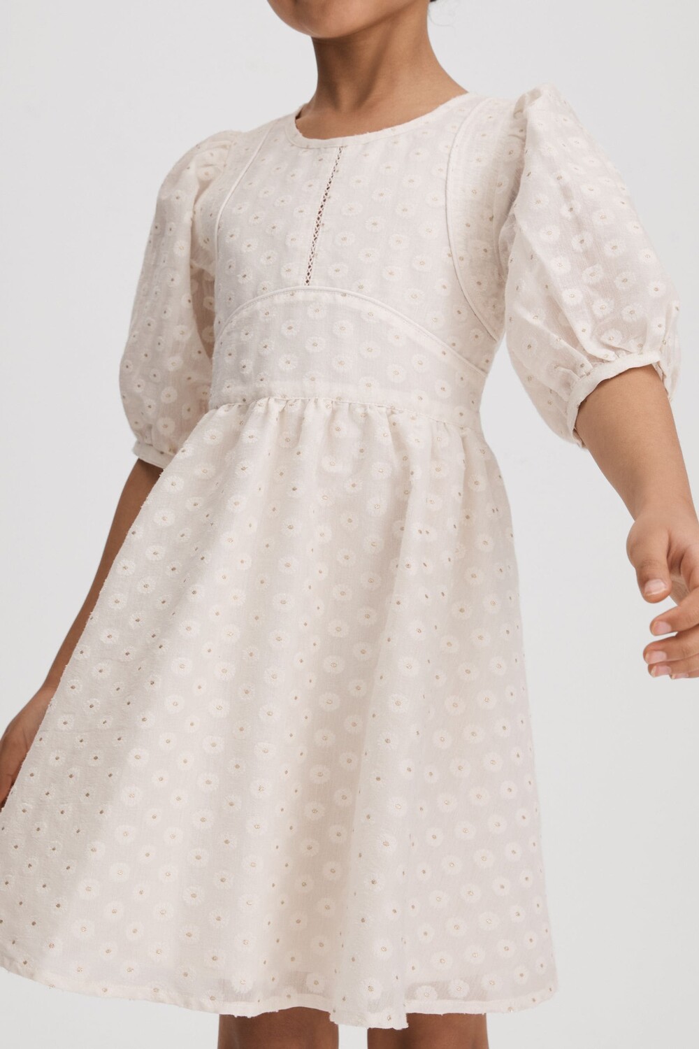 Платье Lola с металлизированной отделкой и принтом в горошек Reiss, белый
Платье Lola с металлизированной отделкой и принтом в горошек Reiss, белый