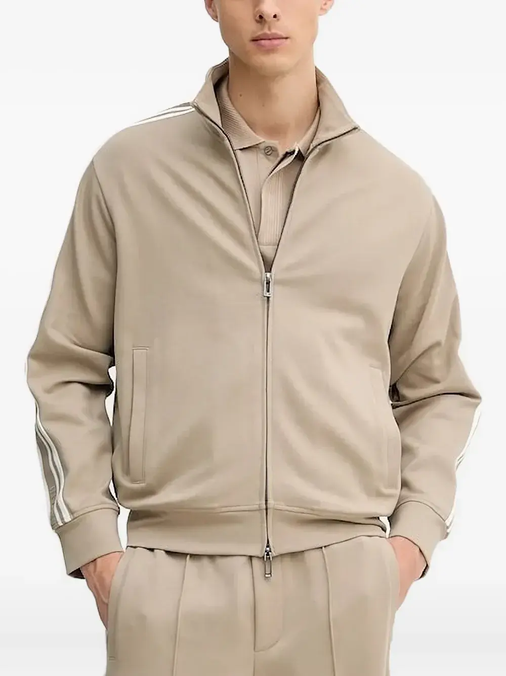 Свитер с полосками EMPORIO ARMANI, нейтральный
Свитер с полосками EMPORIO ARMANI, нейтральный