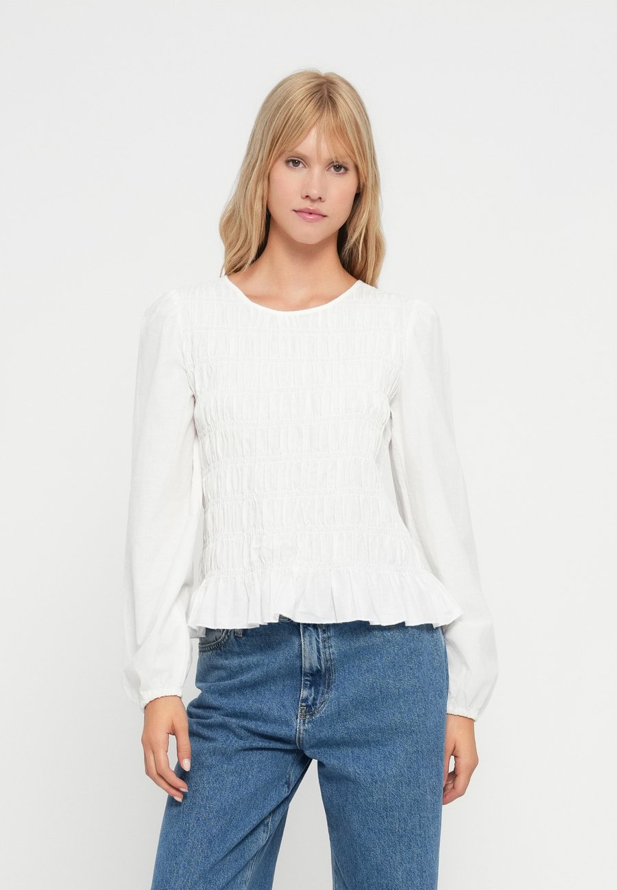 Блуза VILA VIFENEKA SMOCK, Cloud Dancer/Off-White
Блуза VILA VIFENEKA SMOCK, Cloud Dancer/Off-White