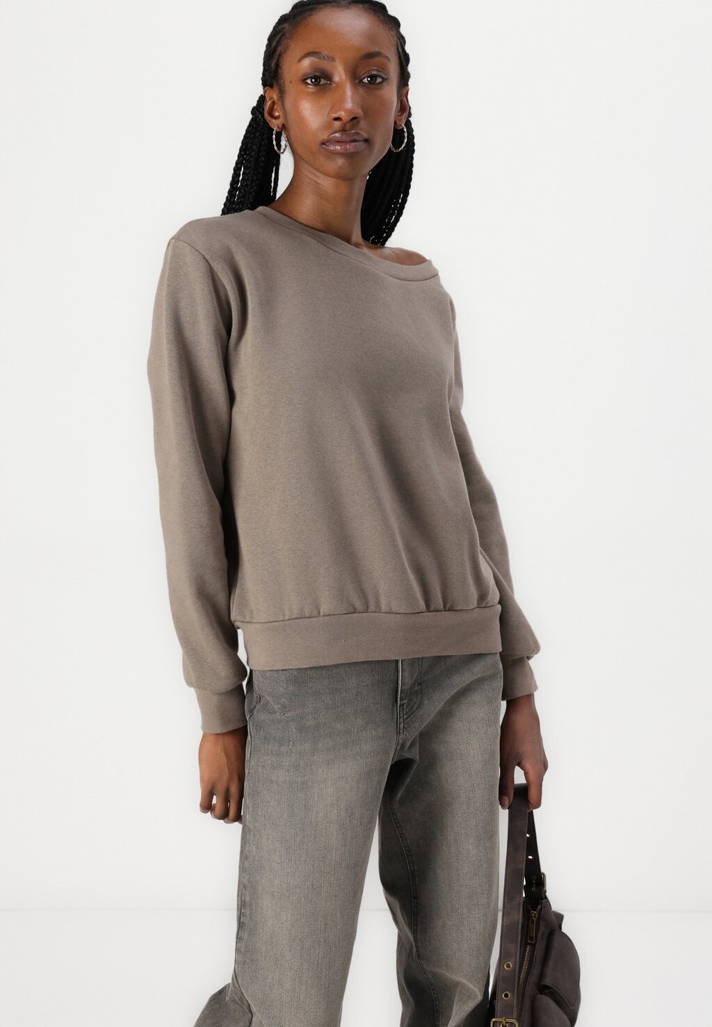 Толстовка Even&Odd, серо-коричневый
Толстовка Even&Odd, серо-коричневый