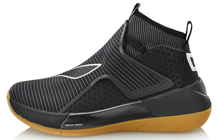 Баскетбольные кроссовки YuShuai 12 мужские высокие черные с сырой резиной Lining
Баскетбольные кроссовки YuShuai 12 мужские высокие черные с сырой резиной Lining