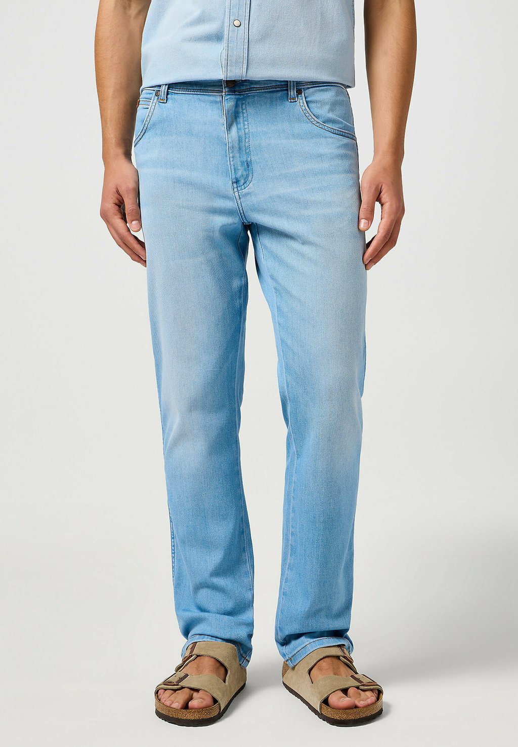 Джинсы прямого кроя TEXAS Wrangler, цвет Cool Light
Джинсы прямого кроя TEXAS Wrangler, цвет Cool Light