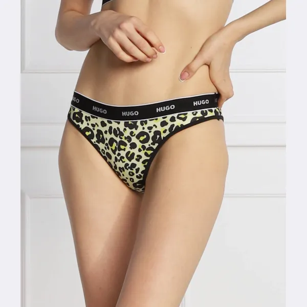 Нижняя часть классического бикини с леопардовым принтом. Hugo, желтый
Нижняя часть классического бикини с леопардовым принтом. Hugo, желтый