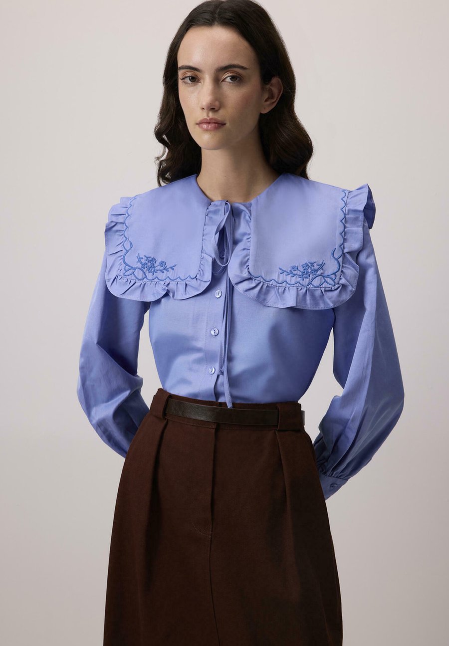 Блуза Touché Privé Button-down blouse, Blue
Блуза Touché Privé Button-down blouse, Blue