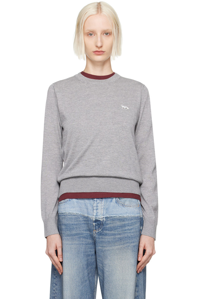 Свитер с вышивкой лисёнка Maison Kitsuné, серый
Свитер с вышивкой лисёнка Maison Kitsuné, серый