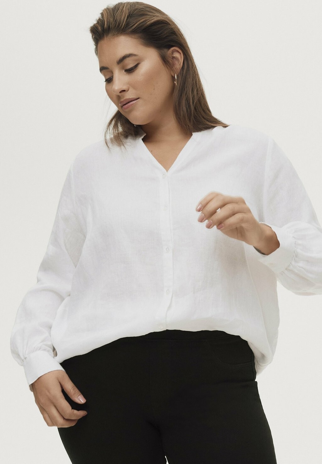 Блузка-рубашка CAMILLE Ellos Plus collection, цвет weiß
Блузка-рубашка CAMILLE Ellos Plus collection, цвет weiß