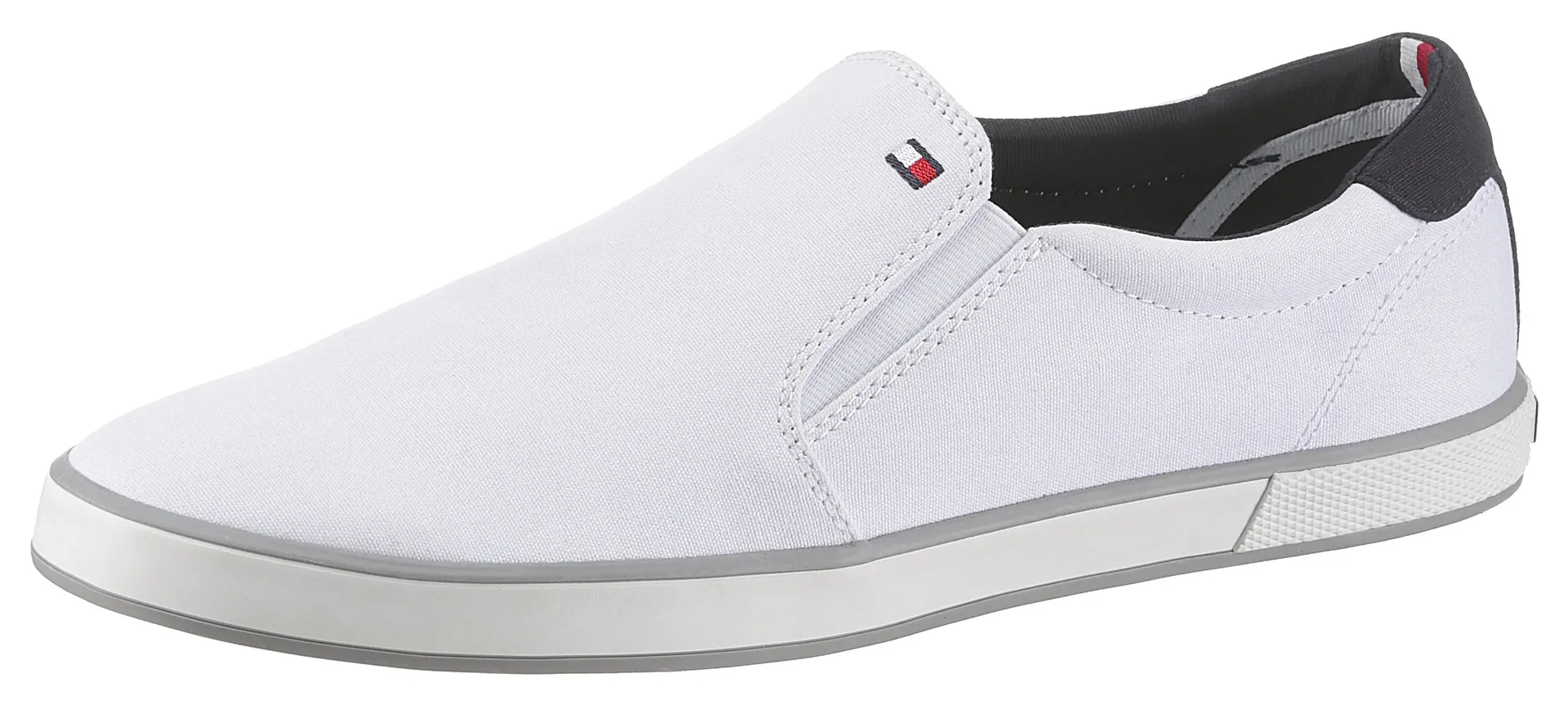 Слипоны Tommy Hilfiger "ICONIC SLIP ON SNEAKER", тапочки, повседневная обувь, полуботинки с эластичными боковыми вставками, белый
Слипоны Tommy Hilfiger "ICONIC SLIP ON SNEAKER", тапочки, повседневная обувь, полуботинки с эластичными боковыми вставками, белый