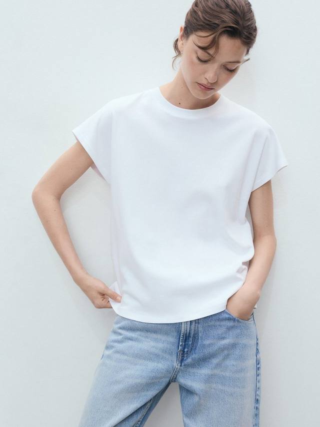 Футболка Sevilla Cotton с круглым вырезом Mango
Футболка Sevilla Cotton с круглым вырезом Mango