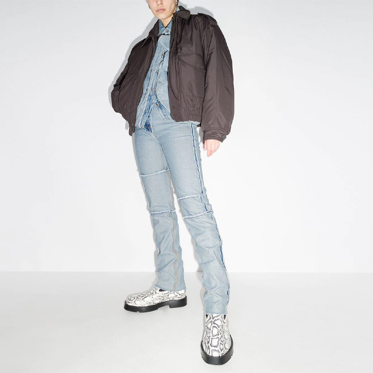 Джинсы женские Mm6 Maison Margiela с внешним дизайном, синий
Джинсы женские Mm6 Maison Margiela с внешним дизайном, синий