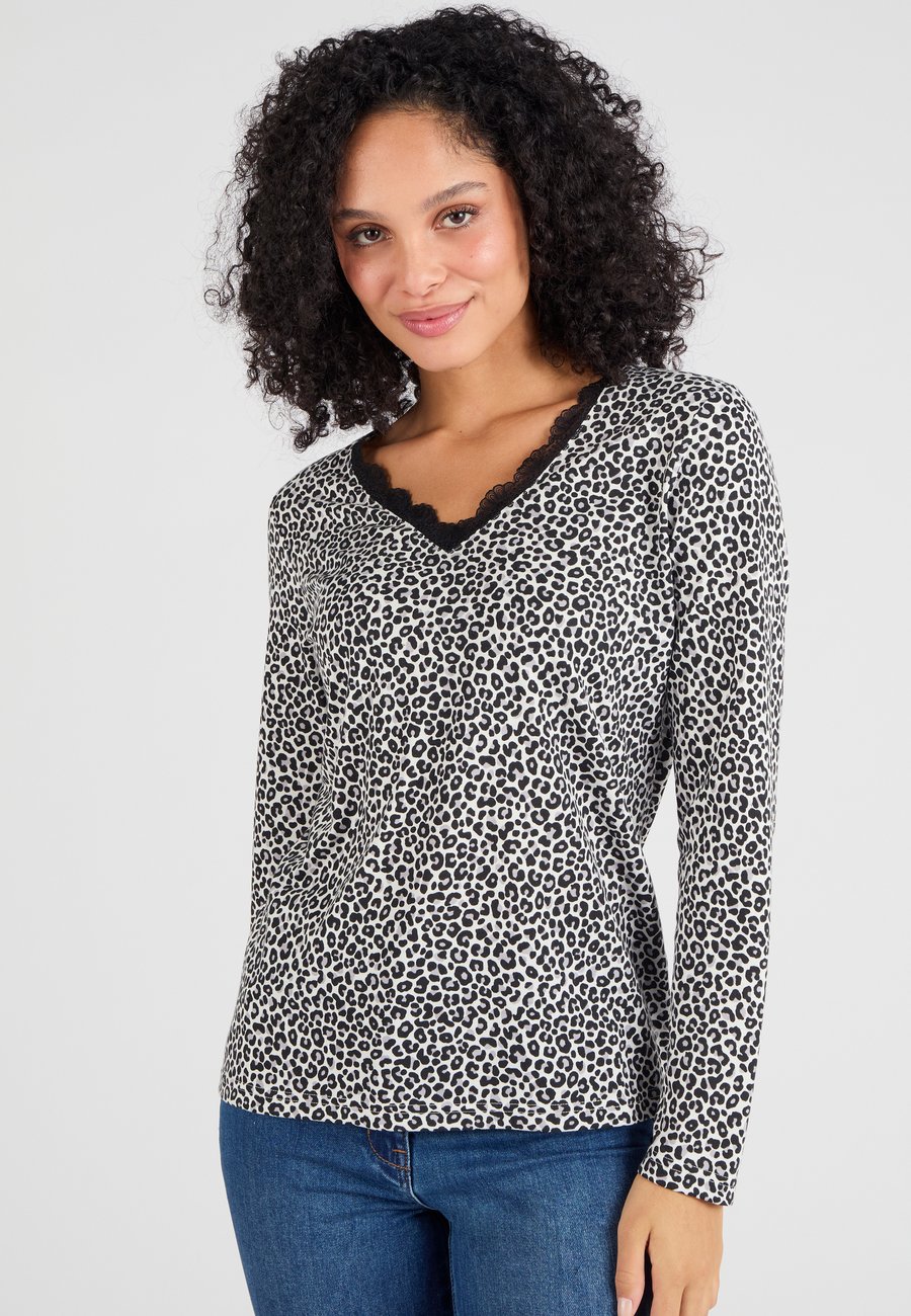 Топ Damart THERMOL'LOVE , Gray Animal Print/Grey
Топ Damart THERMOL'LOVE , Gray Animal Print/Grey