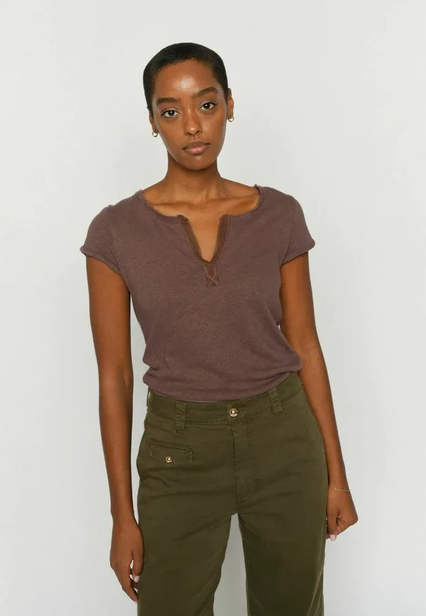 Базовая футболка troy Mos Mosh, Coffee Quartz, Коричневый, Базовая футболка troy Mos Mosh, Coffee Quartz
Базовая футболка troy Mos Mosh, Coffee Quartz, Коричневый, Базовая футболка troy Mos Mosh, Coffee Quartz