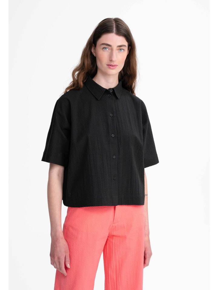 Рубашка RINARA с короткими рукавами MELA
Рубашка RINARA с короткими рукавами MELA