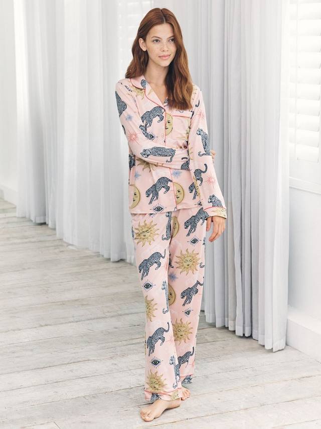 Небесный леопард длинный комплект пижамы Chelsea Peers, Pink
Небесный леопард длинный комплект пижамы Chelsea Peers, Pink