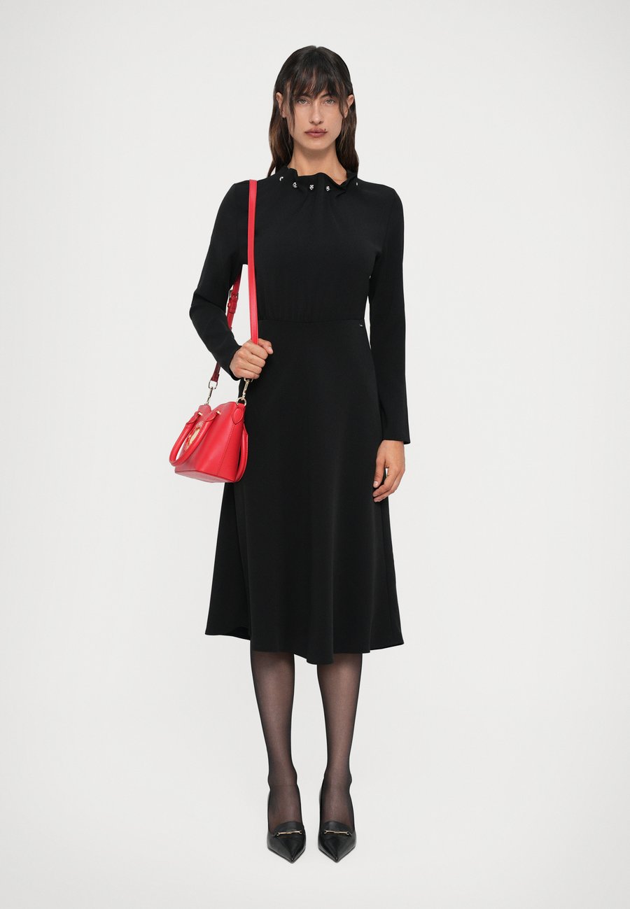 Сумка Love Moschino CUPID, Red
Сумка Love Moschino CUPID, Red