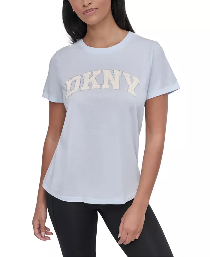 Женская хлопковая футболка с эффектом поношенности и стразами на логотипе DKNY, синий
Женская хлопковая футболка с эффектом поношенности и стразами на логотипе DKNY, синий