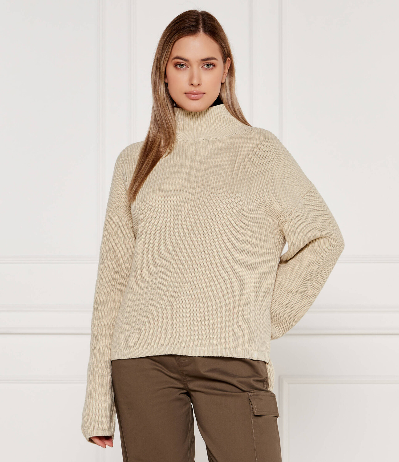 Свитер CALVIN KLEIN JEANS Loose fit, бежевый
Свитер CALVIN KLEIN JEANS Loose fit, бежевый