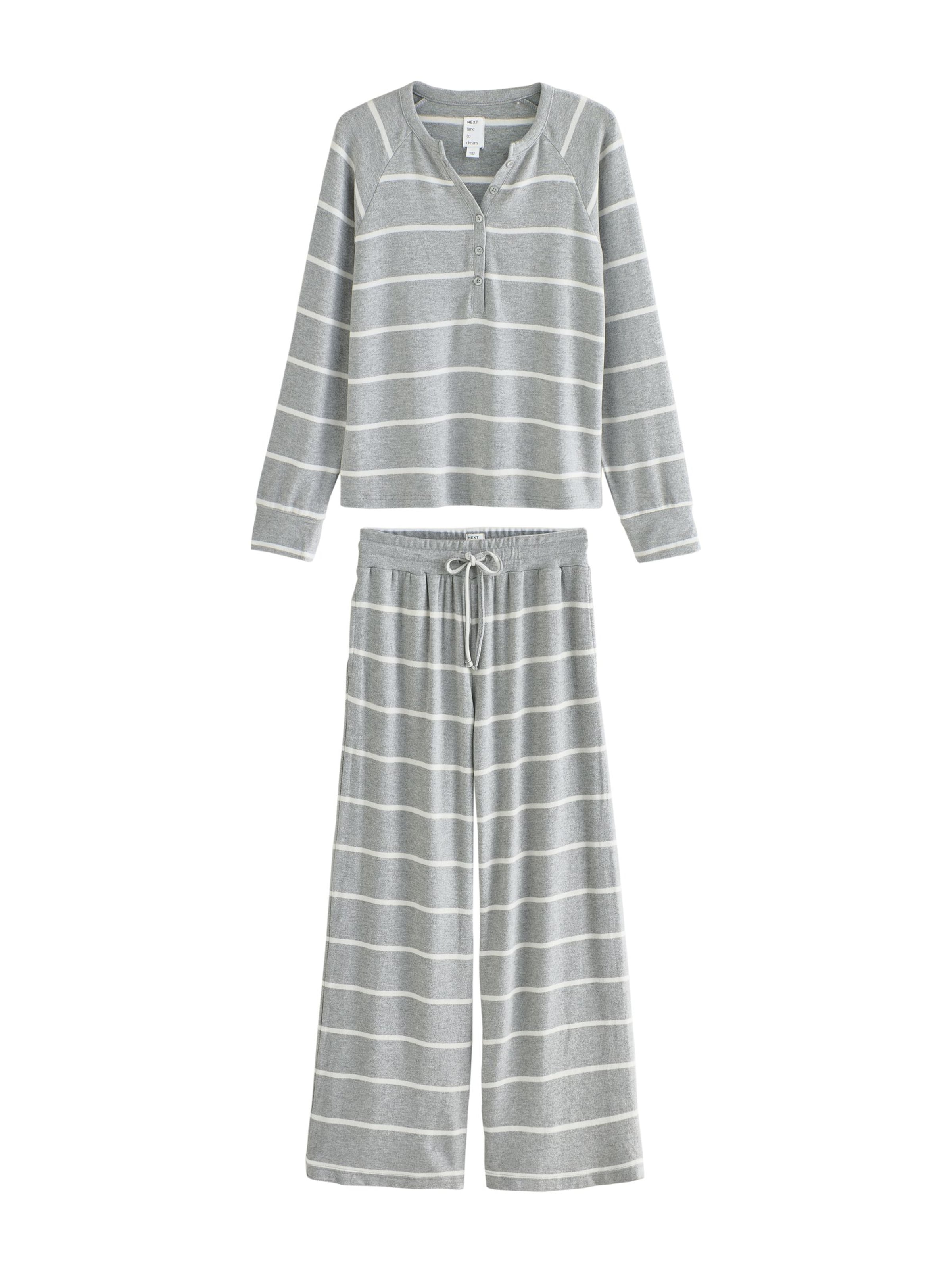 Next Пижама в крапчатом сером
Next Пижама в крапчатом сером