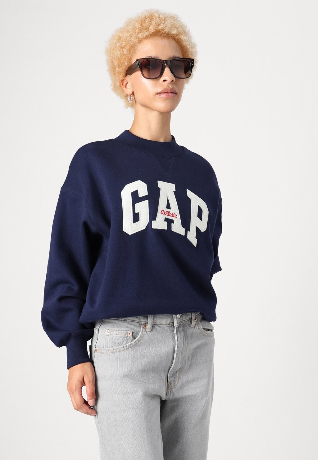 Джинсы прямого кроя FULL LENGTH PETITE Gina Tricot Petite, серый
Джинсы прямого кроя FULL LENGTH PETITE Gina Tricot Petite, серый