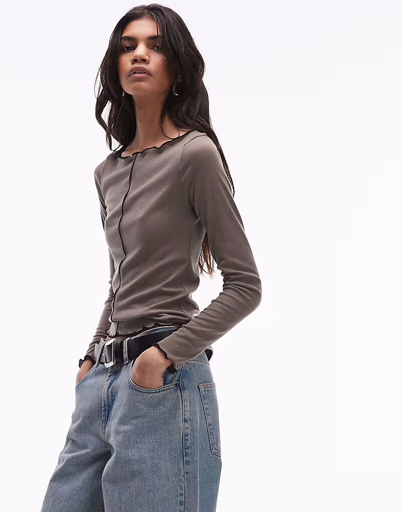 Верхняя часть с контрастным швом цвета манго, салатовый край, коричневый
Верхняя часть с контрастным швом цвета манго, салатовый край, коричневый