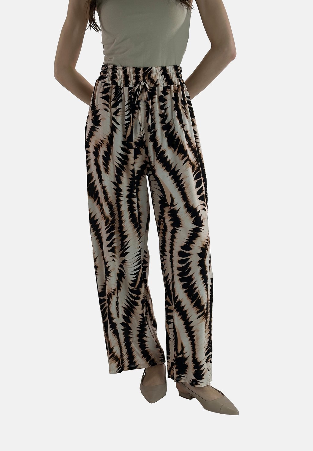 Брюки Elara, черный
Брюки Elara, черный