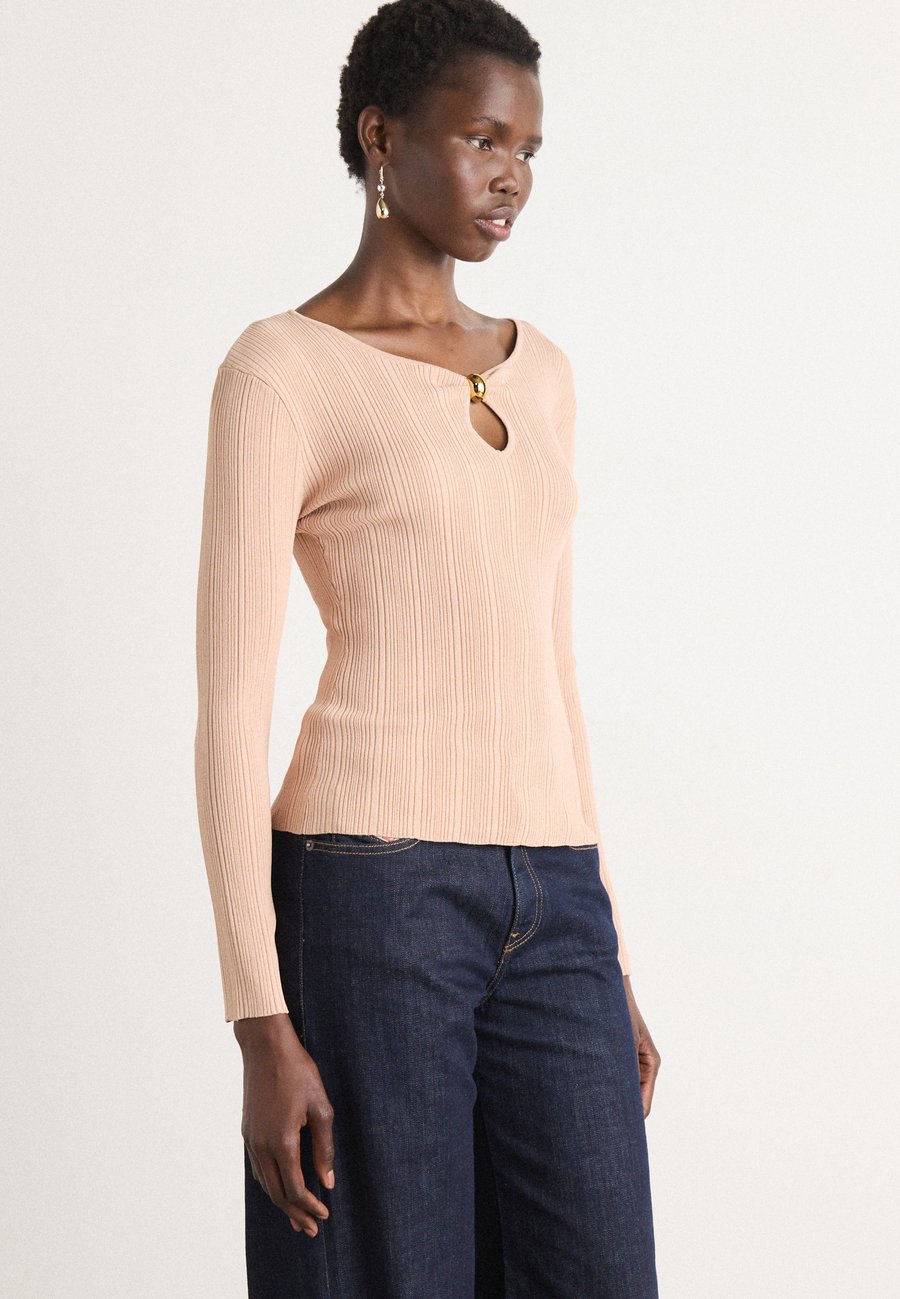 Джемпер MARCIANO BY GUESS KATHLEEN, Cappuccino Tan/Beige
Джемпер MARCIANO BY GUESS KATHLEEN, Cappuccino Tan/Beige