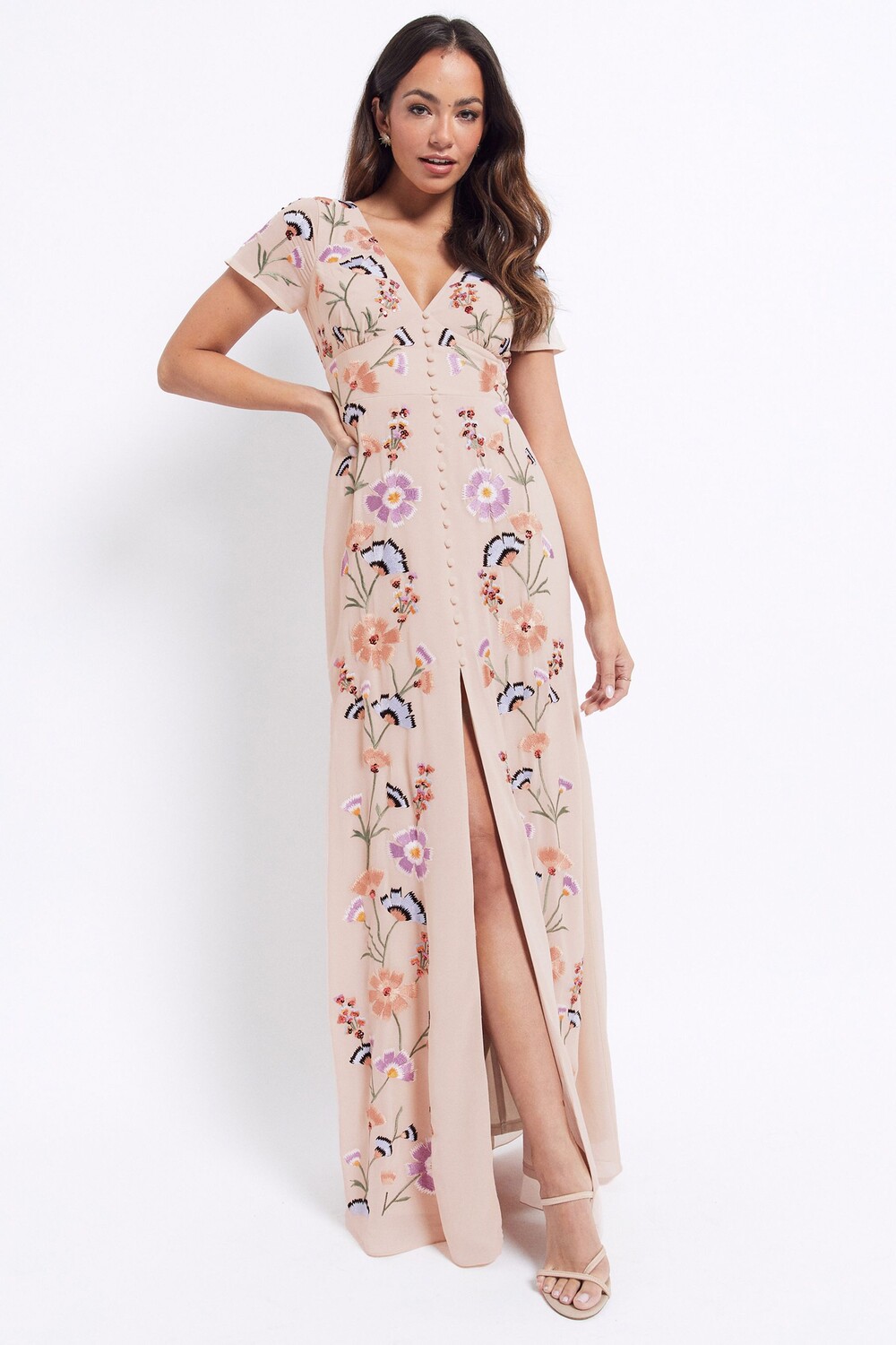 Платье макси с вышивкой и застежкой на пуговицы Maya, красный
Платье макси с вышивкой и застежкой на пуговицы Maya, красный