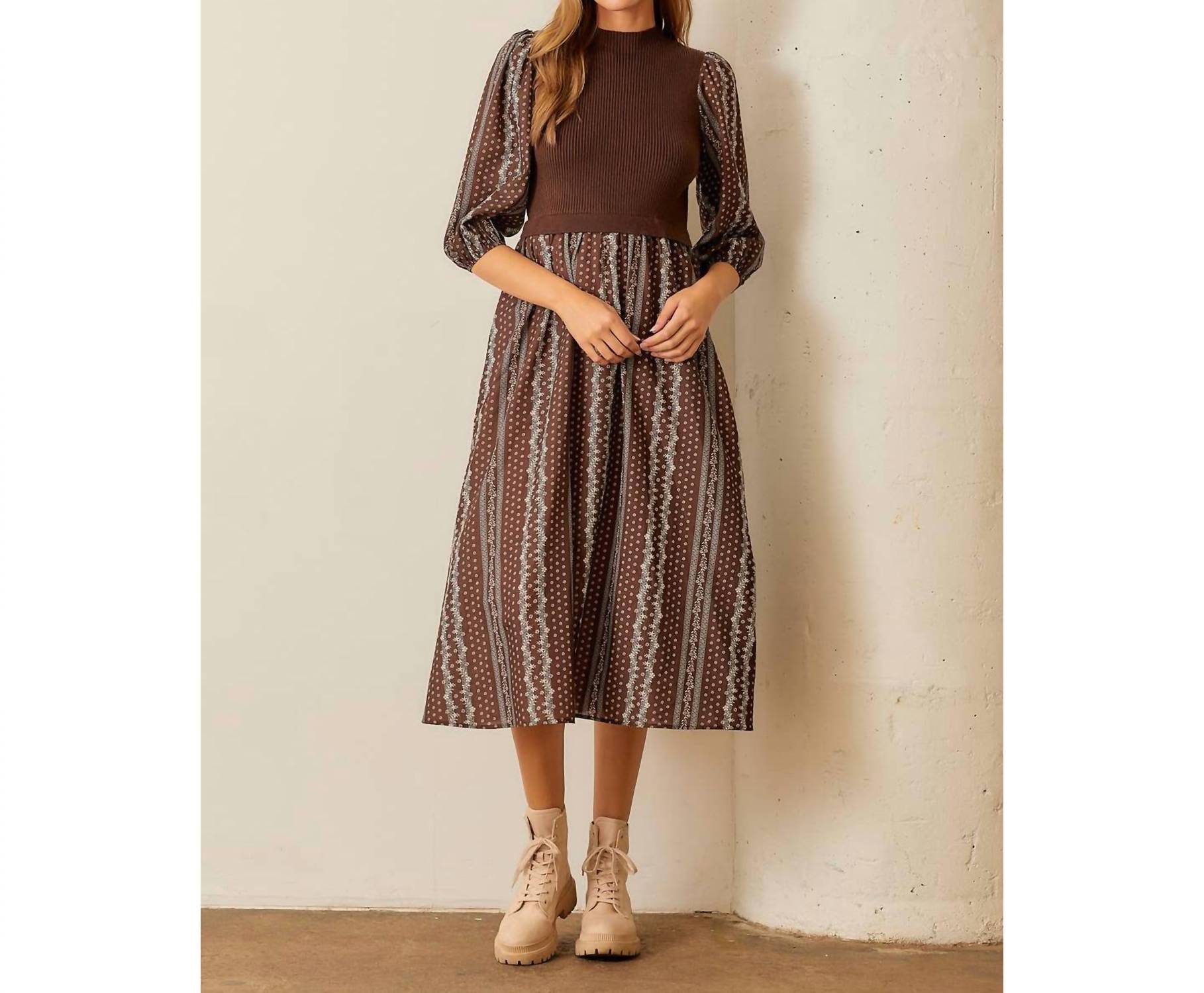 Тиффани Платье в коричневом и цвете слоновой кости Wellmade
Тиффани Платье в коричневом и цвете слоновой кости Wellmade