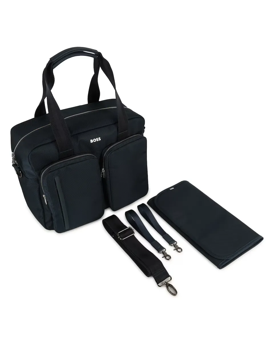 Черная сумка для подгузников из полиэстера BOSS Kidswear, чёрный
Черная сумка для подгузников из полиэстера BOSS Kidswear, чёрный