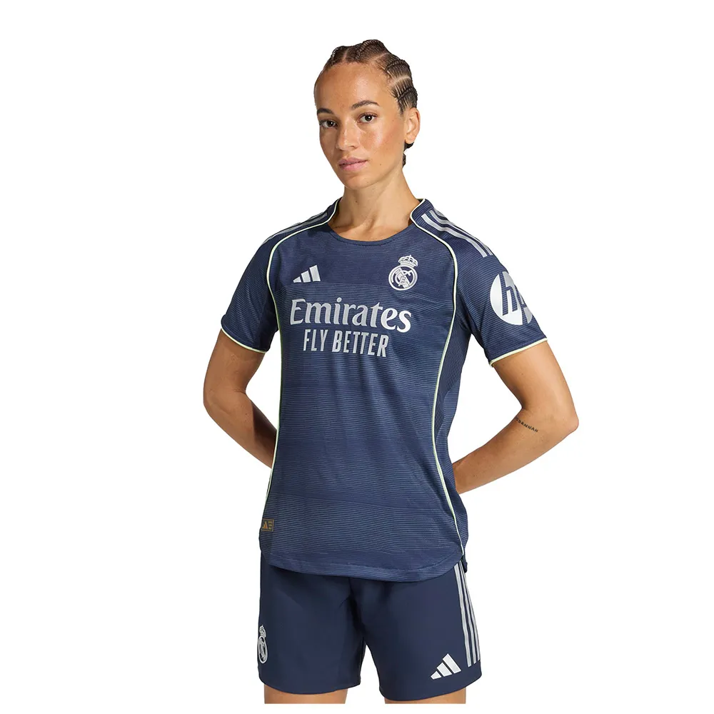 Футболка с коротким рукавом adidas Real Madrid 25/26 Authentic Away Woman, синий
Футболка с коротким рукавом adidas Real Madrid 25/26 Authentic Away Woman, синий