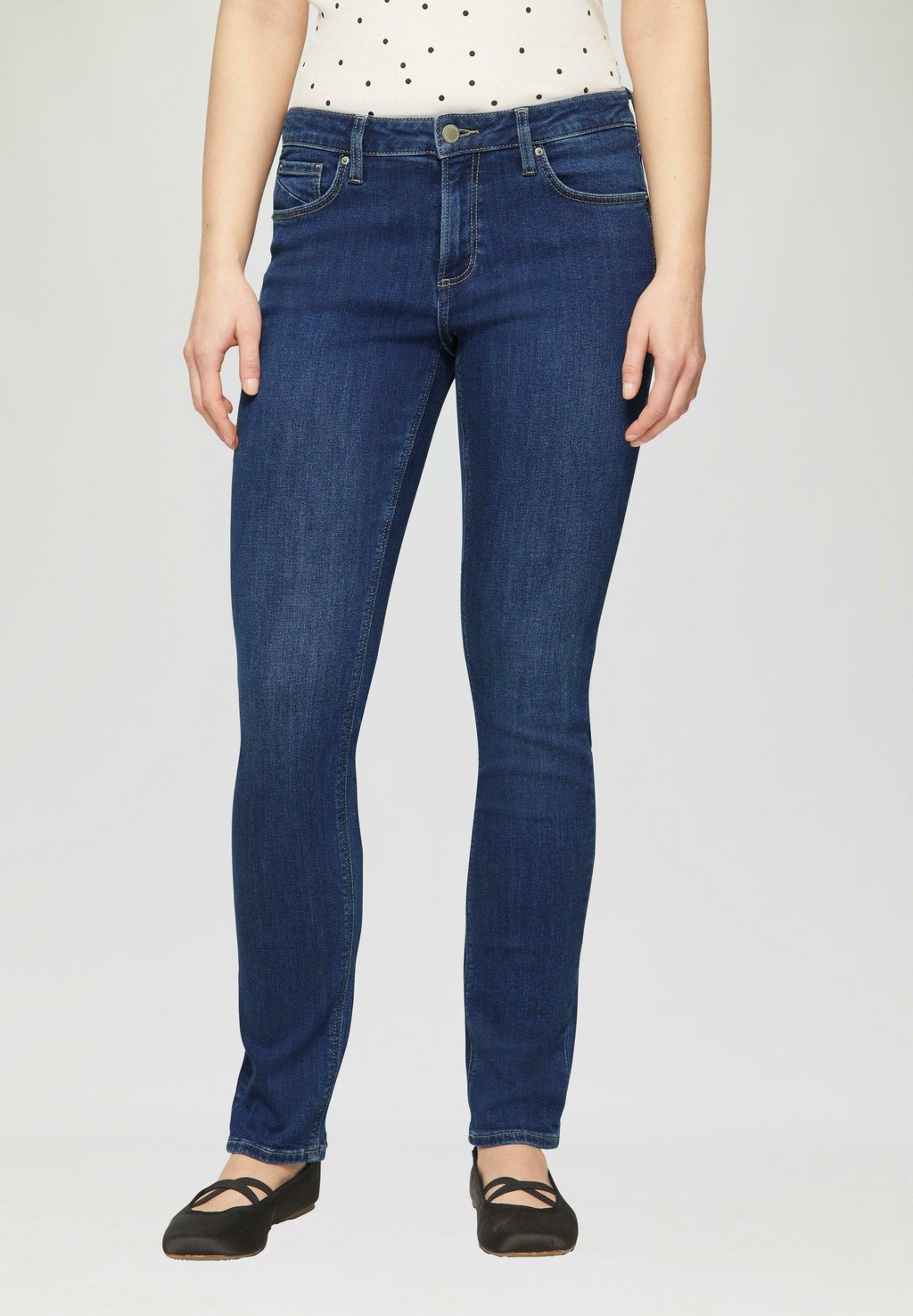 Джинсы облегающего кроя QS, цвет Dunkelblau
Джинсы облегающего кроя QS, цвет Dunkelblau