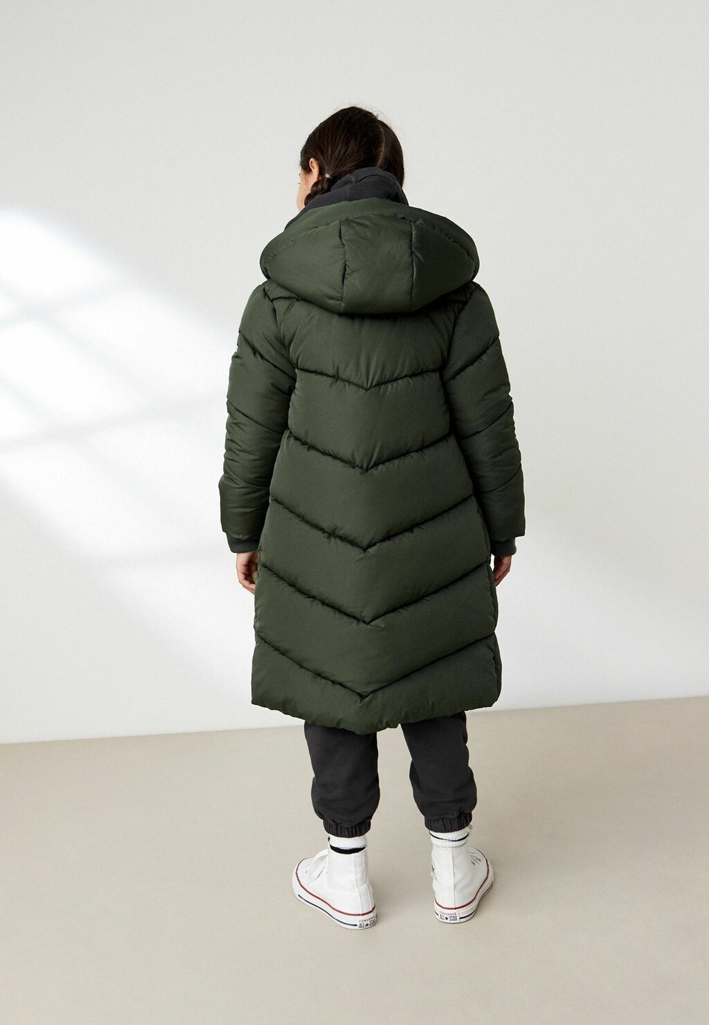 Зимнее пальто Shower Resistant Chevron Duvet Padded Coat Next, цвет khaki green
Зимнее пальто Shower Resistant Chevron Duvet Padded Coat Next, цвет khaki green