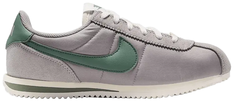 Кроссовки Nike Cortez GS, серый
Кроссовки Nike Cortez GS, серый