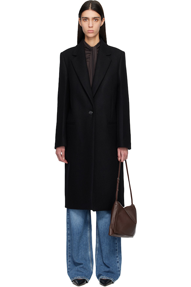 Классическое зимнее пальто Toteme, черный
Классическое зимнее пальто Toteme, черный