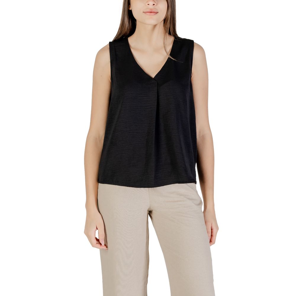 Черная майка из переработанного полиэстера Only, черный
Черная майка из переработанного полиэстера Only, черный