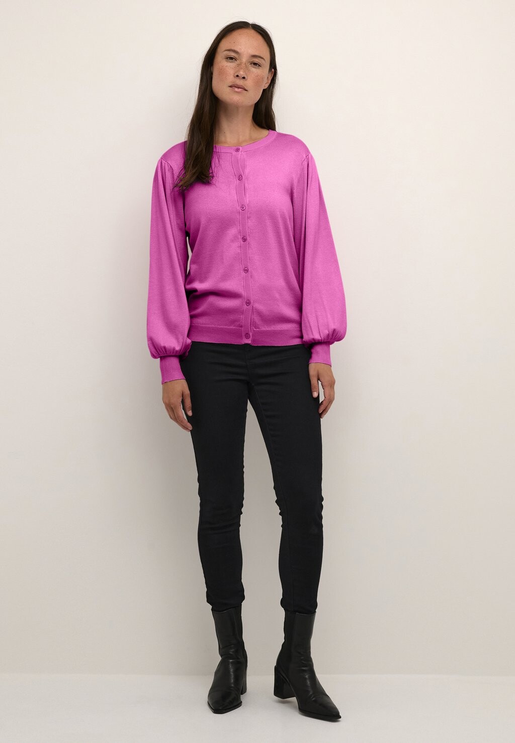 Кардиган LIZZA Kaffe, розовый
Кардиган LIZZA Kaffe, розовый