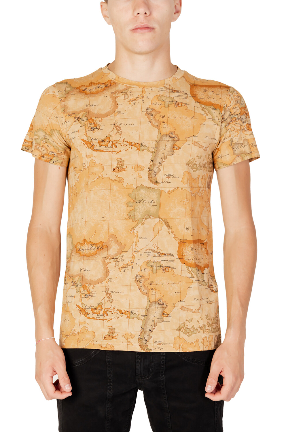 Футболка мужская ALVIERO MARTINI 1a CLASSE с принтом, бежевый 
Футболка мужская ALVIERO MARTINI 1a CLASSE с принтом, бежевый