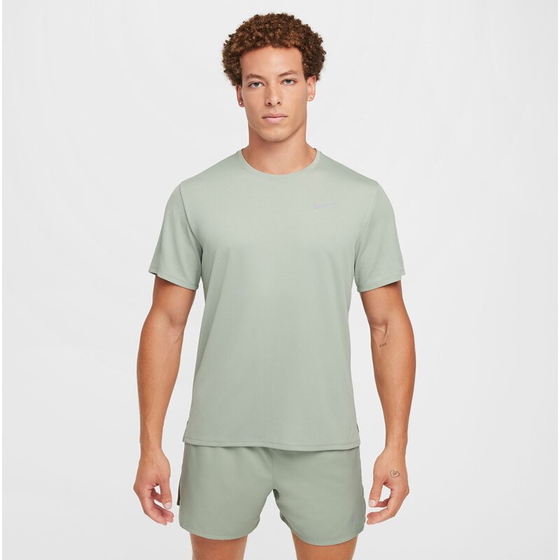 M nk df uv miler ss Nike, мультиколор
M nk df uv miler ss Nike, мультиколор